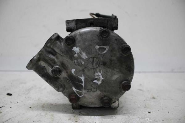 COMPRESSEUR DE CLIMATISATION FIAT - Vue 3